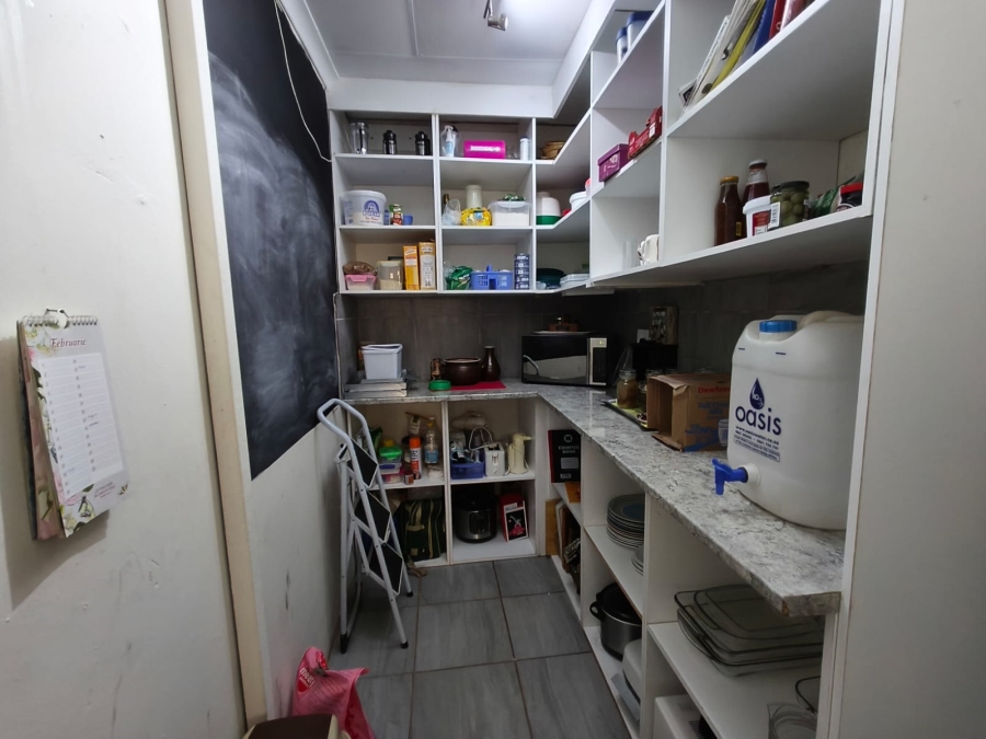 3 Bedroom Property for Sale in Protea Park North West